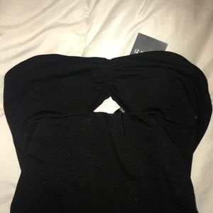 Strapless black body suit